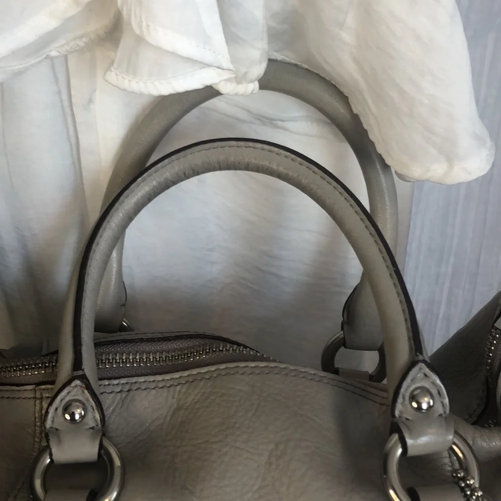 Vtg COACH ASHLEY large satchel tote w/chunky silver hardware & crossbody strap - Picture 3 of 16